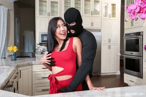 Nữ sinh trong sáng năm 2003 lộ mặt và nói những lời tục tĩu khi quan hệ, tất, footjob, creampie, đôi chân đẹp, con đĩ Trường Xuân, xuất tinh
